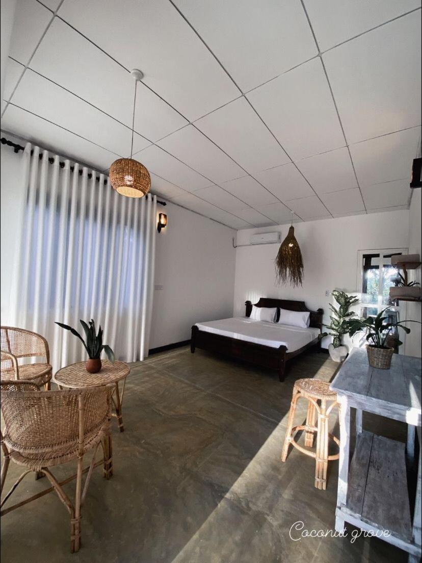 Coconut Grove - Midigama Hotel Kültér fotó